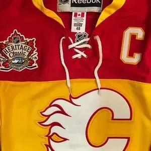 Reebok Shirts Bnwt Nhl Calgary Flames Reebok Heritage Classic